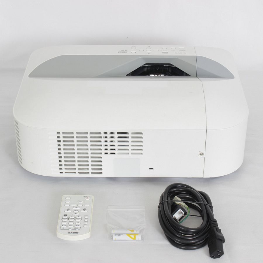 未使用品 CASIO 超短焦点プロジェクター XJ-UT351W カシオ