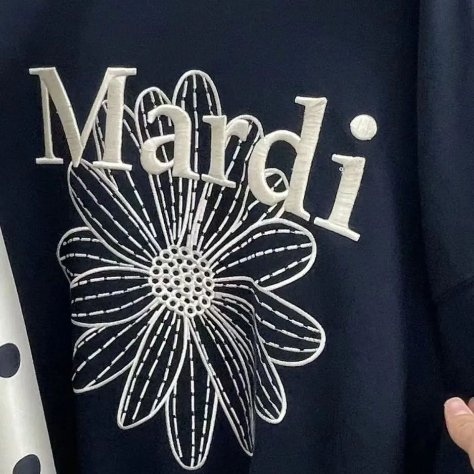 Mardi Mercredi レディース スウェット カジュアル大人気