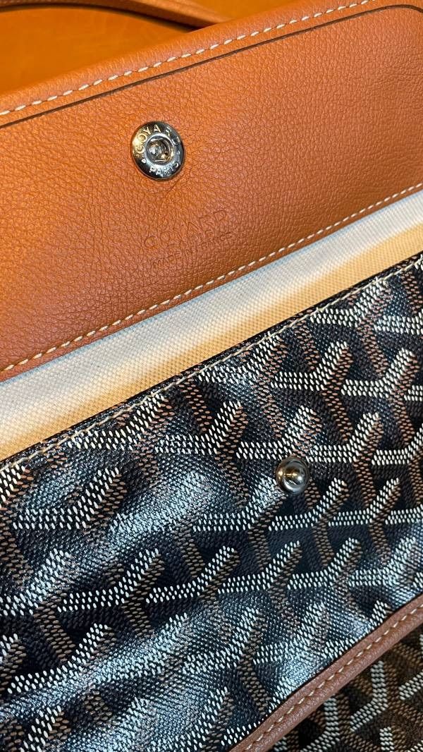 GOYARD　ゴヤール　サンルイ　ブラック　トートバッグ　ショルダーバッグ　ショッパー　リボン　ラッピング　GM