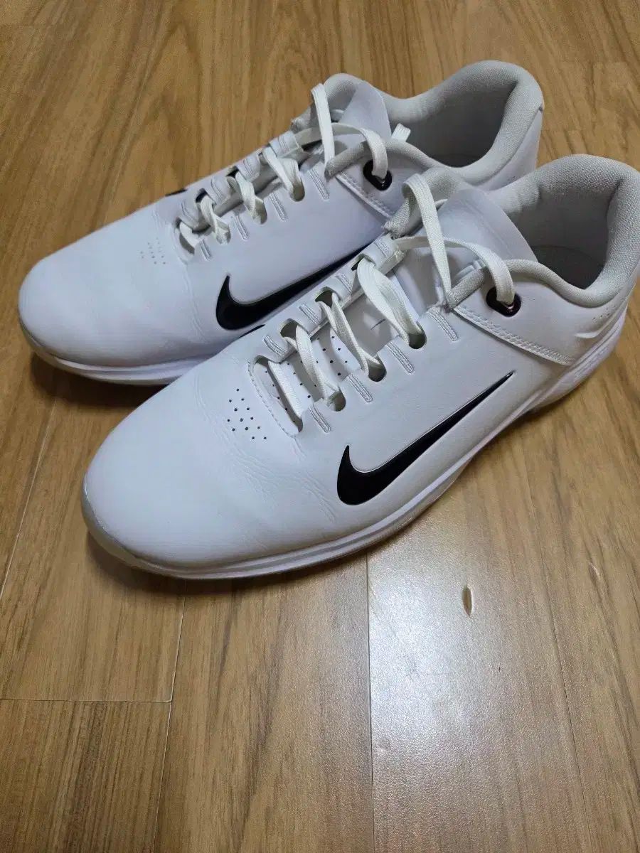 ナイキ タイガーウッズTW20 ゴルフシューズ 275 スコッティ シェフラー