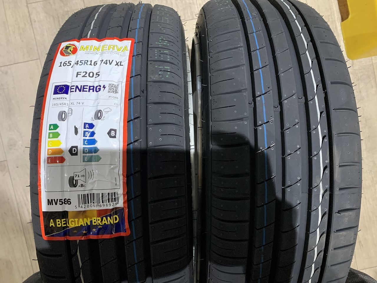 2408037】新品タイヤ スズキ ZCEDS ZDEDS スイフト ハイブリッド 2408037】新品タイヤ スズキ ZCEDS ZDEDS スイフト ハイブリッド