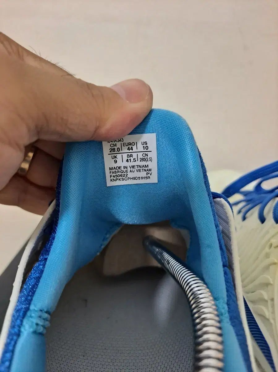 Asics アシックス