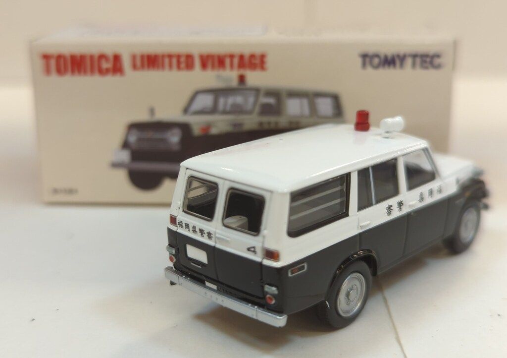 トミカ スカイライン 50周年記念 4台セット スカイライン誕生50周年