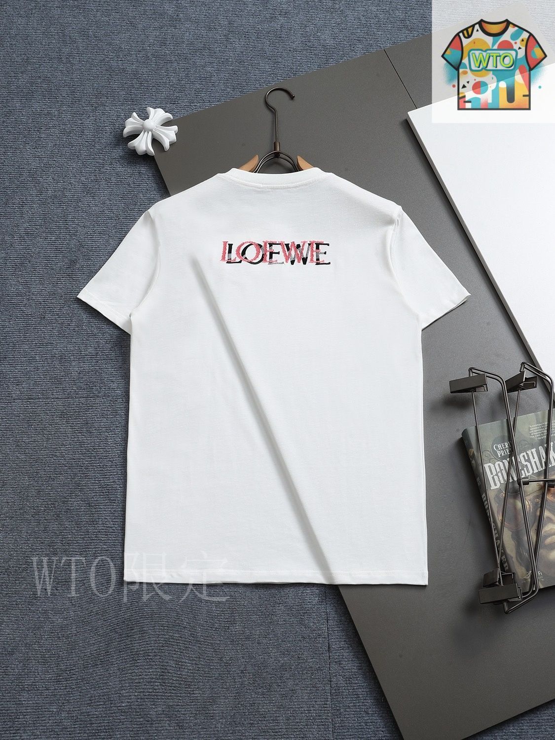 ❤最終値下❤ 美品 LOEWE 半袖T ロゴの刺繍 今日特価】LOEWE 25ss LOGO 刺繍 T - メルカリ