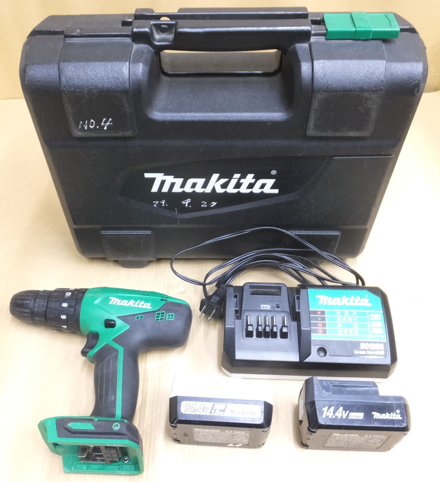 新品 makita◇充電式震動ドライバドリル 14.4V 6.0Ah◇HP474DRGX
