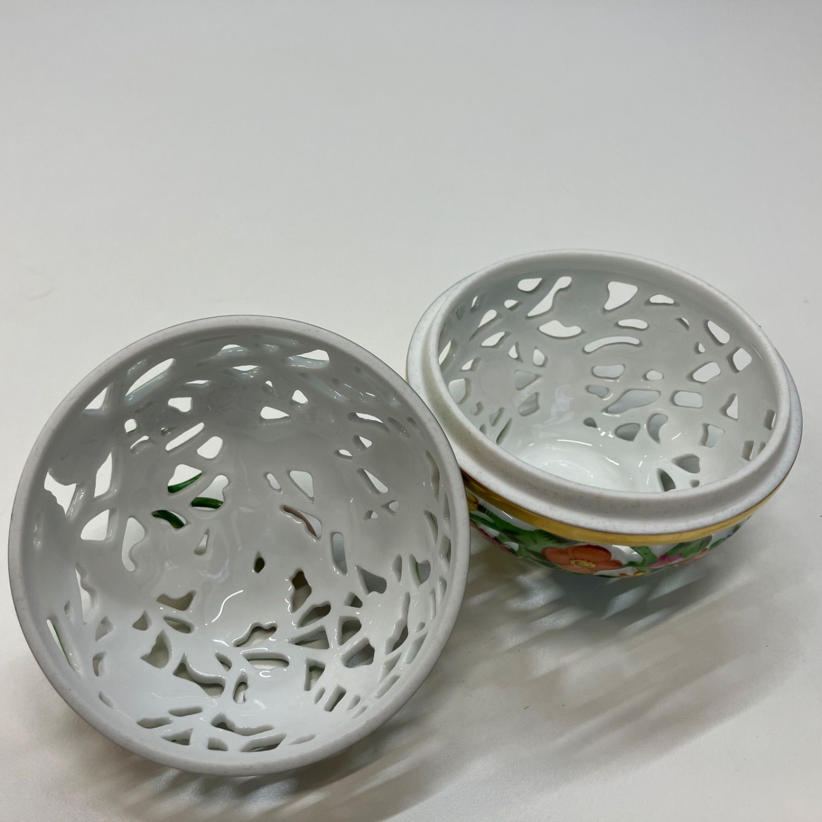 透かしボンボニエール ROYAL