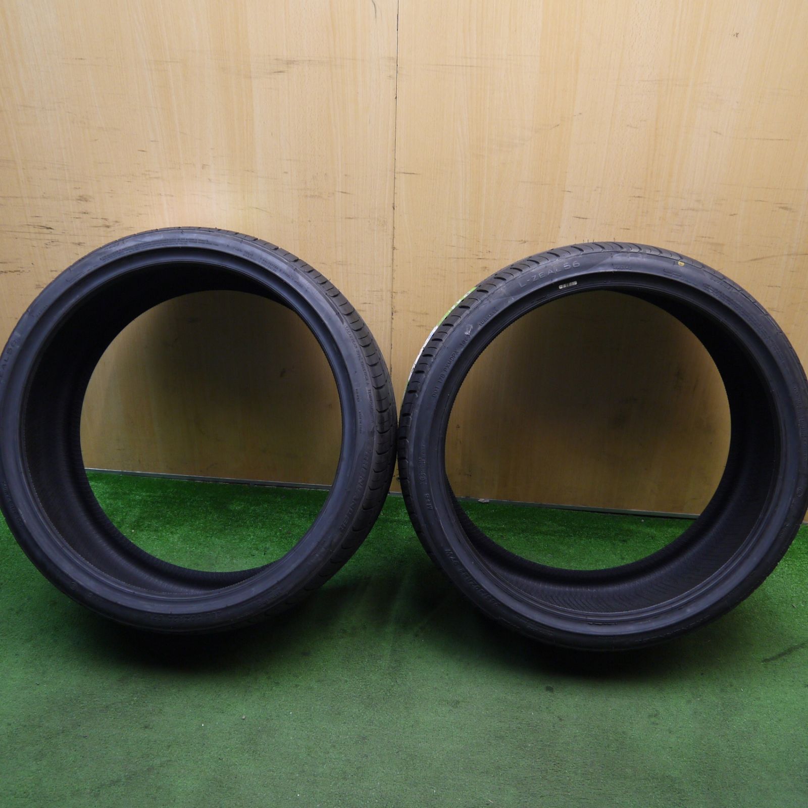 タイヤ 22インチ