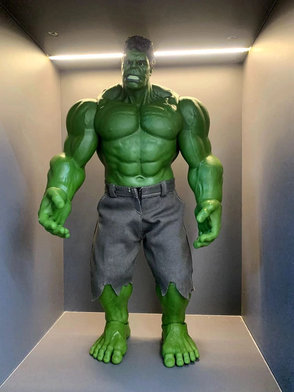 マーベル　グリーンハルク　フィギュア マーベル グリーン・ハルク フィギュア 約42cm 高さ