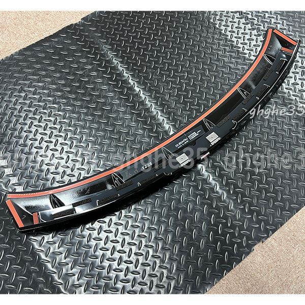 レヴォーグ　VN型　STIルーフエンドスポイラー　純正品　新品未使用 ルーフエンドスポイラー：LEVORG（VM）｜パフォーマンスパーツ｜STI