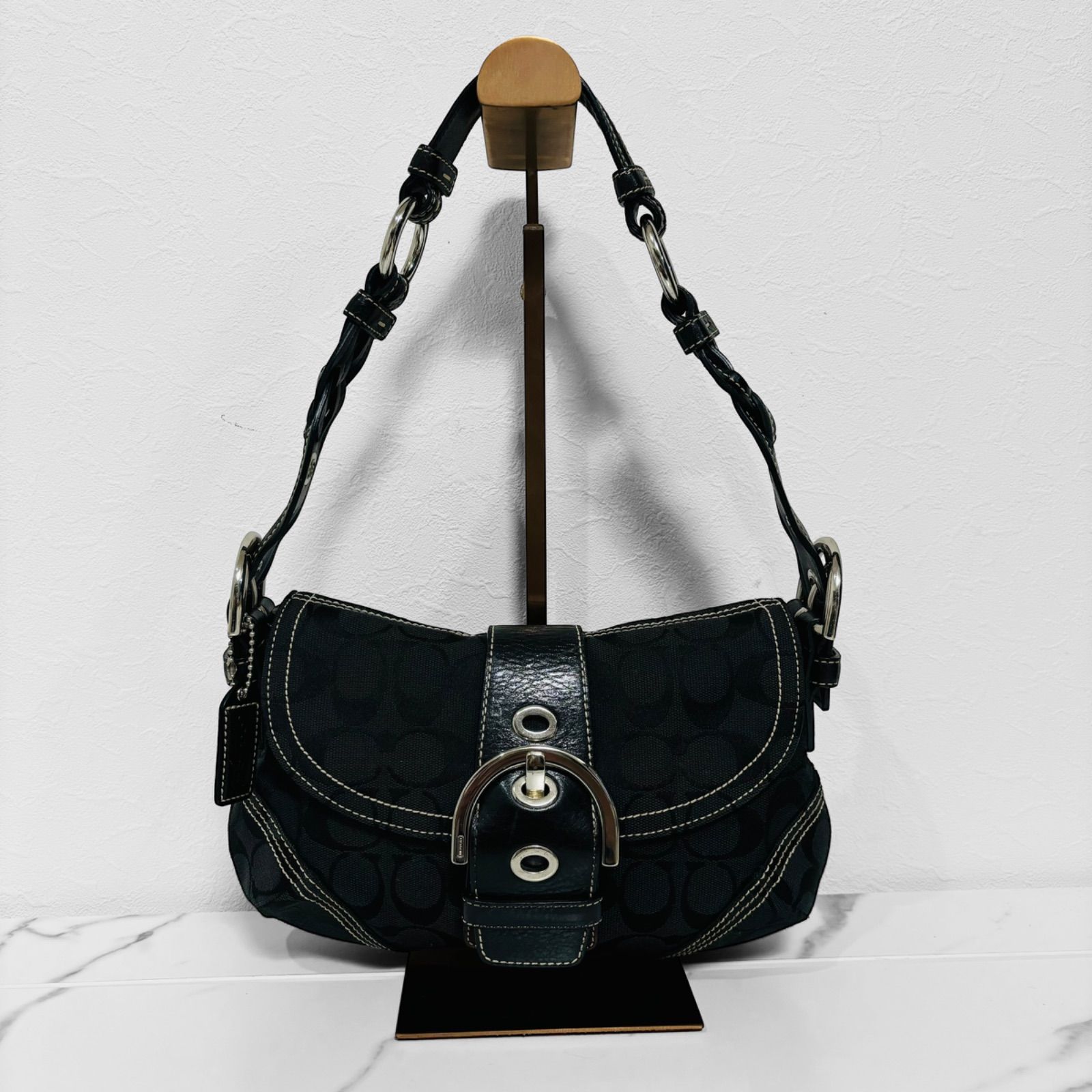 COACH コーチ ワンショルダーバッグ アクセサリーポーチ シグネチャー