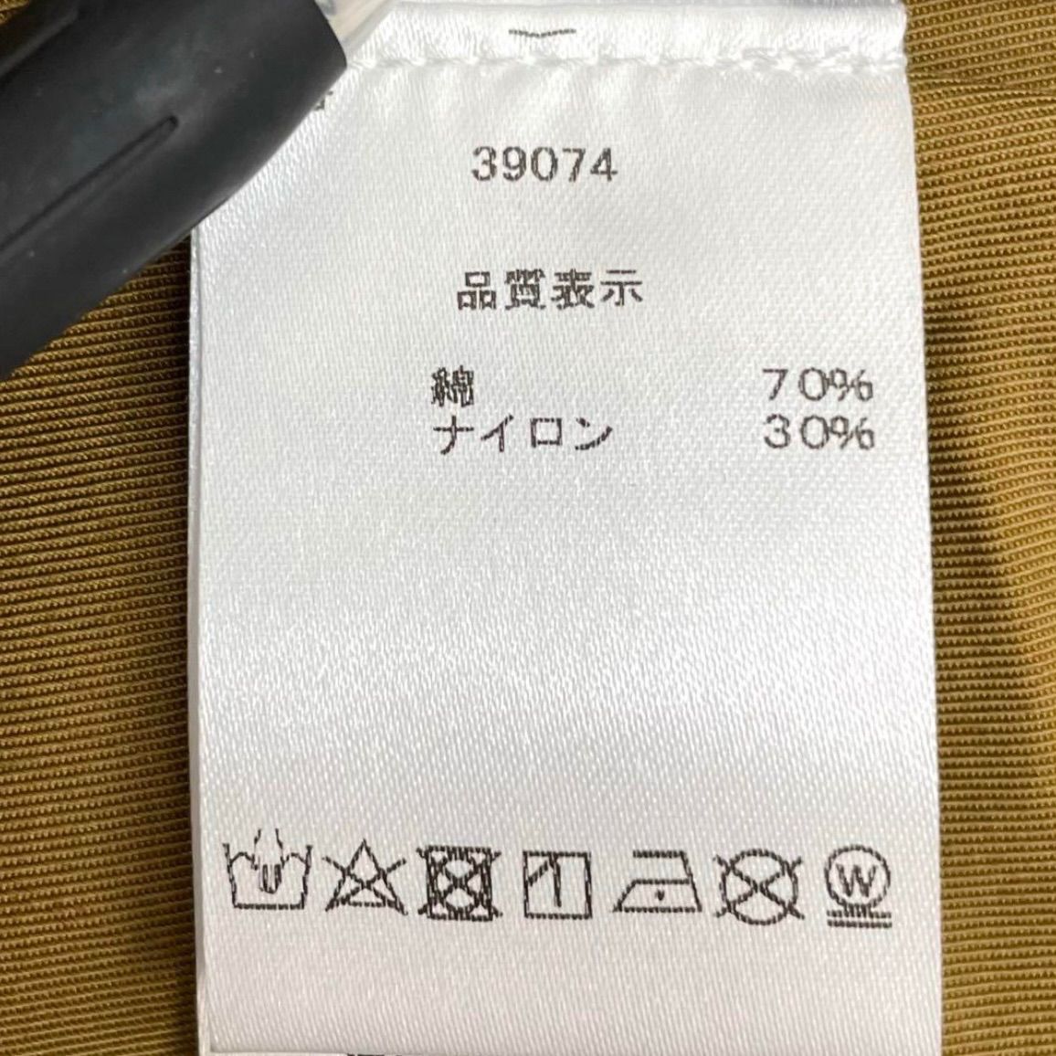 ブラウン