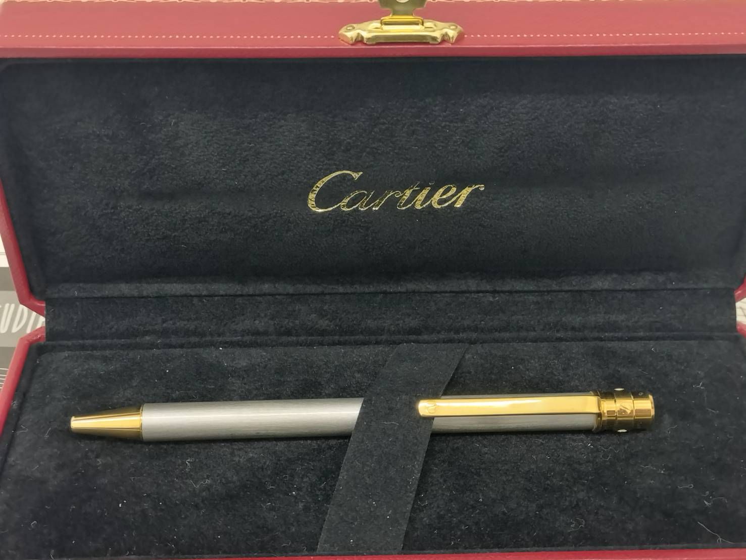 【美品】箱&説明書付 カルティエ　ボールペン　ST150192 Amazon | CARTIER(カルティエ) ST150192 サントス ボールペン