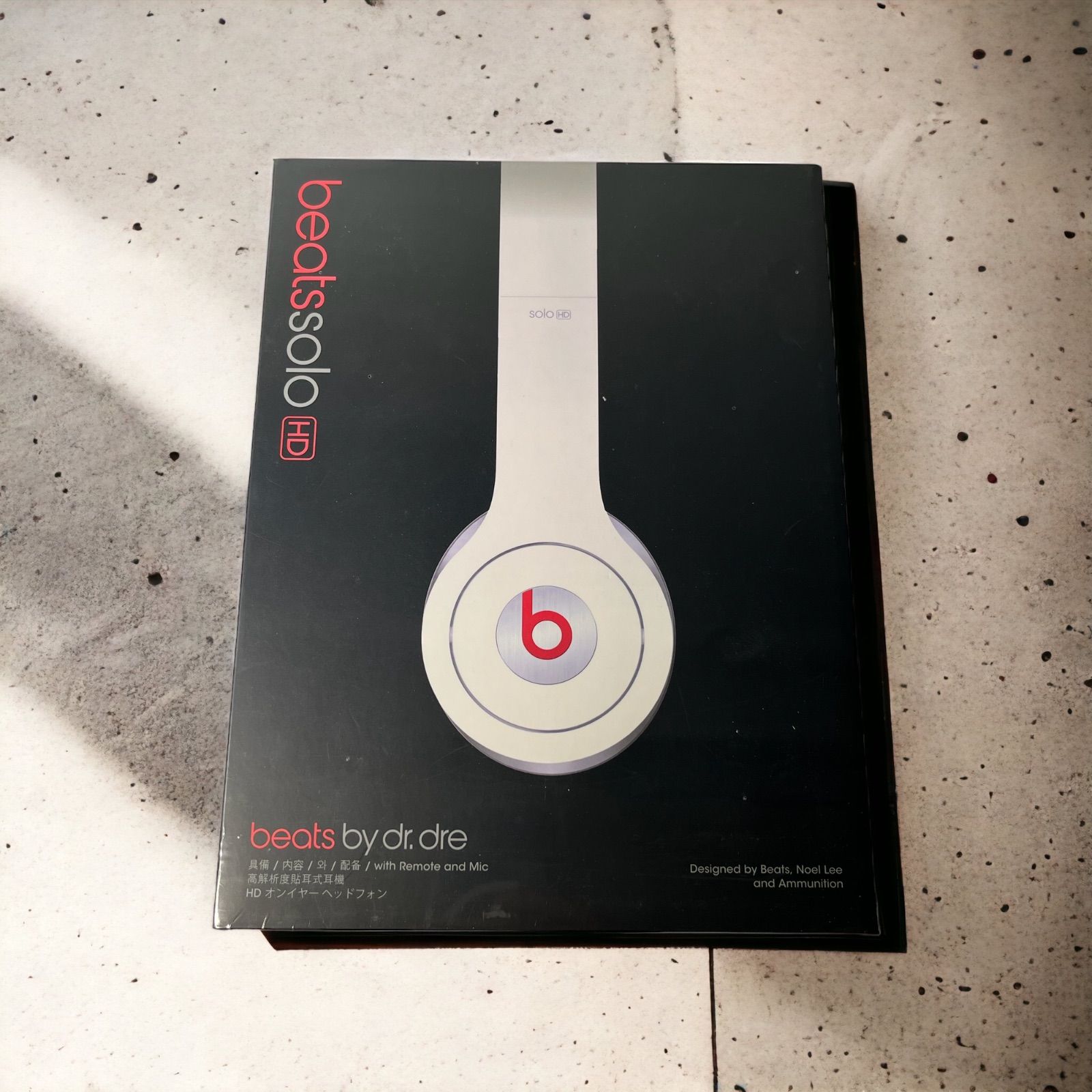 新品未開封 beats solo HD ホワイト×レッド - メルカリ