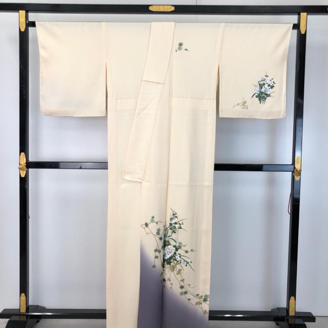 単衣 付下げ 美しい花模様 暈し 生成色 しつけ糸 銀彩 K-4697