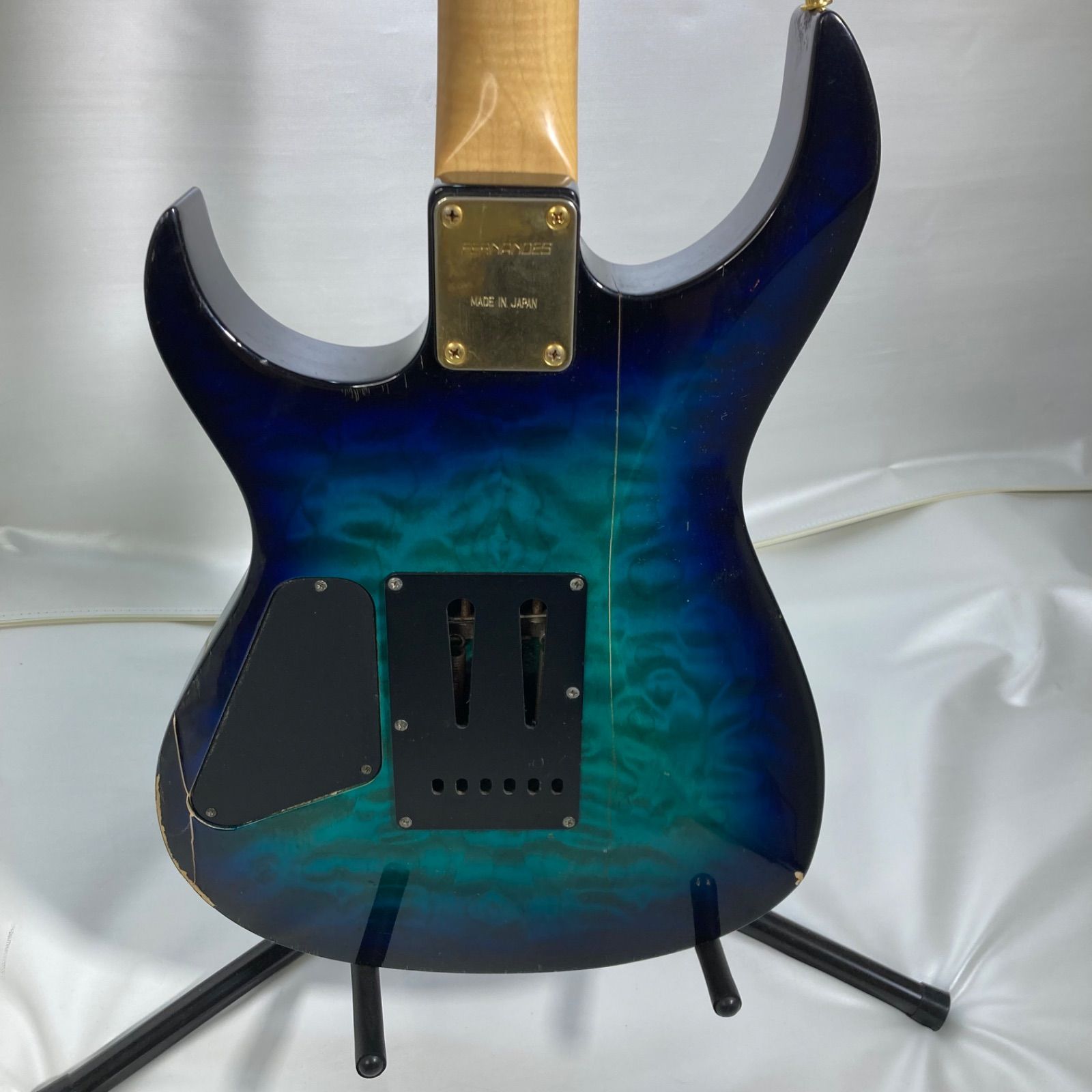 FERNANDES FGZ-420 ギター キルトメイプルトップ 赤 エレキ 2025年最新