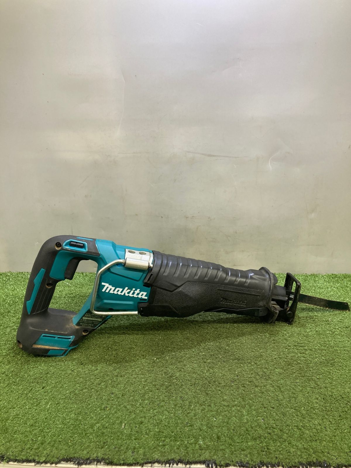 品 0921 makita マキタ 14.4v充電式レシプロソー 本体 ケースのみ JR147DZK ITARP4GZQ2NW