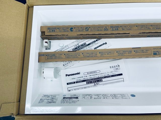 未使用 Panasonic NNFH22910J 非常用照明器具 階段通路誘導灯
