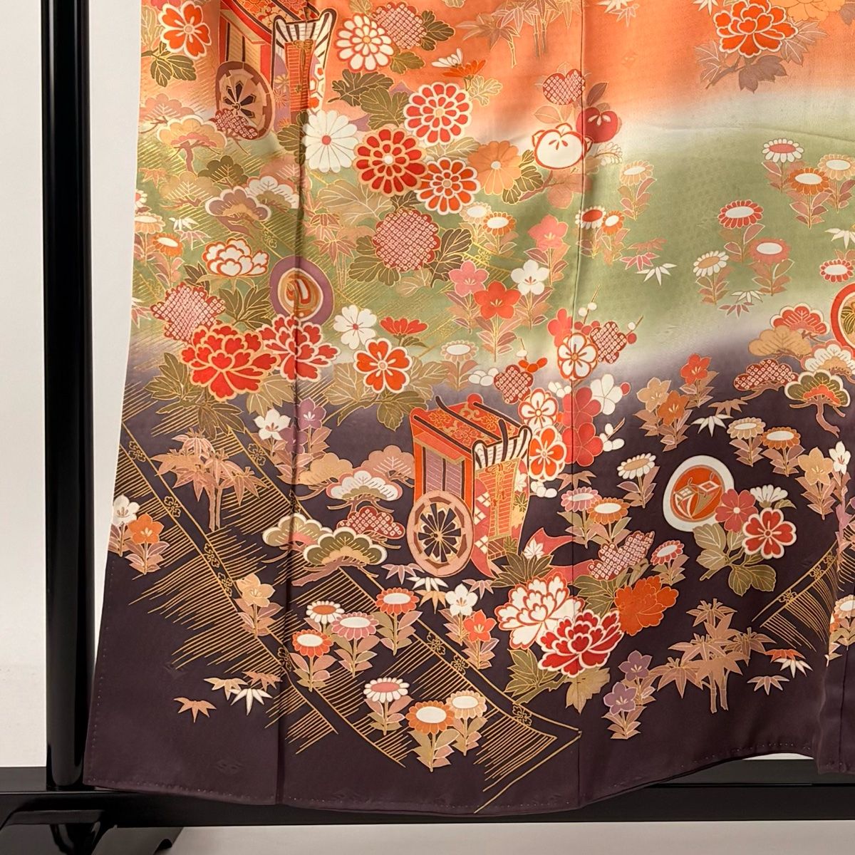 訪問着 身丈157cm 裄丈63.5cm S 袷 御所車 松竹梅 金彩 ぼかし ピンクベージュ 正絹 秀品