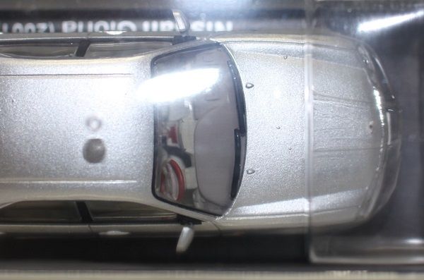 USED 未開封塗装悪い　1/43 アシェット 国産名車コレクション　　日産　グロリア　（2001） 240001028207