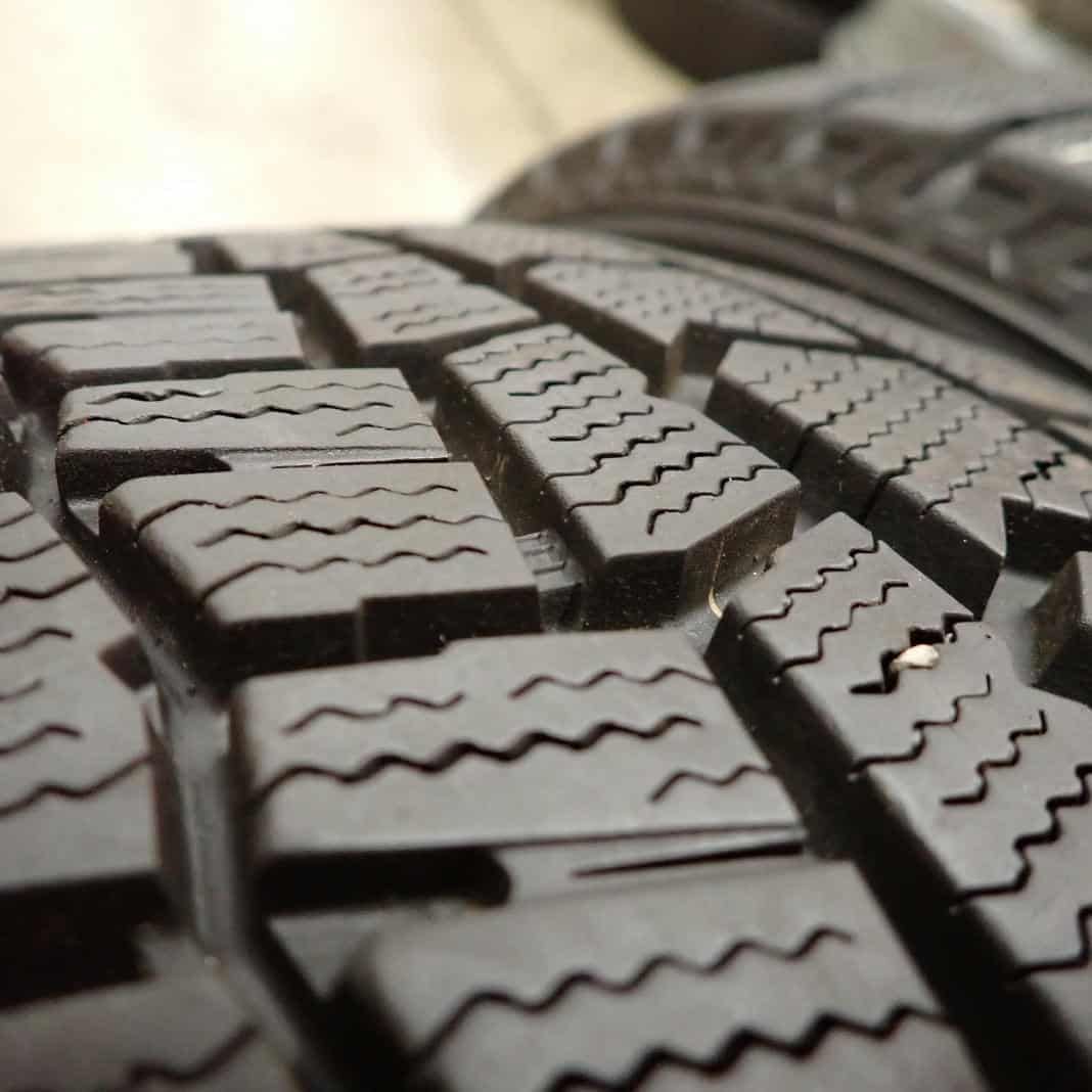 冬4本 会社宛 175 70R14 84Q ダンロップ WINTER MAXX WM02 製 アクア ヤリス ヴィッツ カローラフィールダー NO F2626 FFCRYSTALESIA_COM