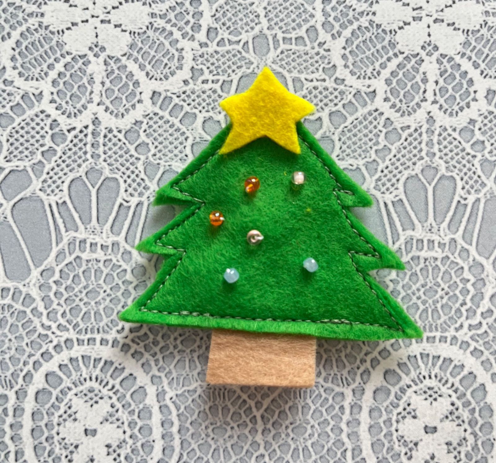 PE48☆クリスマス フェルトリース 飾り ボタン練習 ハンドメイド