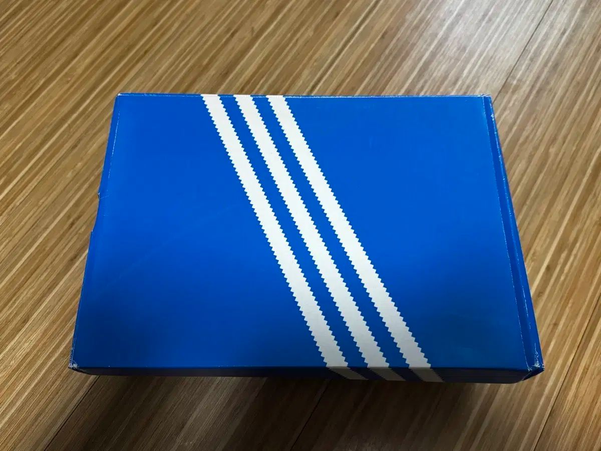 adidas アディダス ソング 砲兵 もっと ミュート シャドウターフ 275