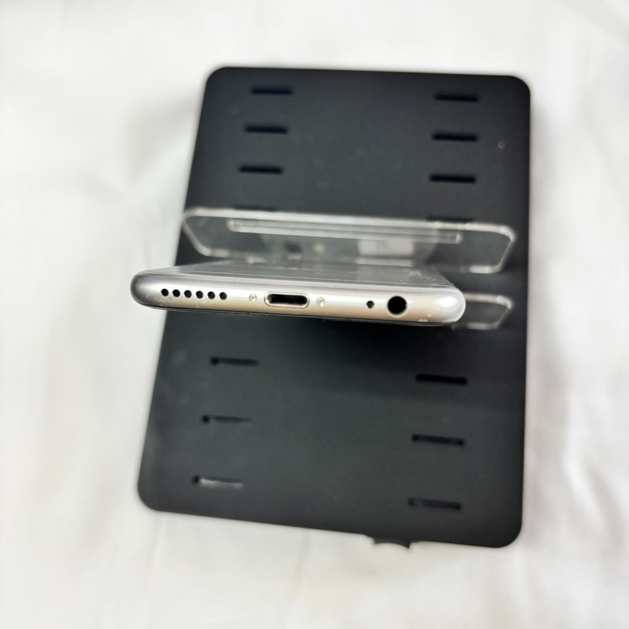 iPhone 6s 64gb スペースグレイ　本体のみ Apple iPhone 6s スペースグレイ 本体 64GB iPhone 6s スペースグレー