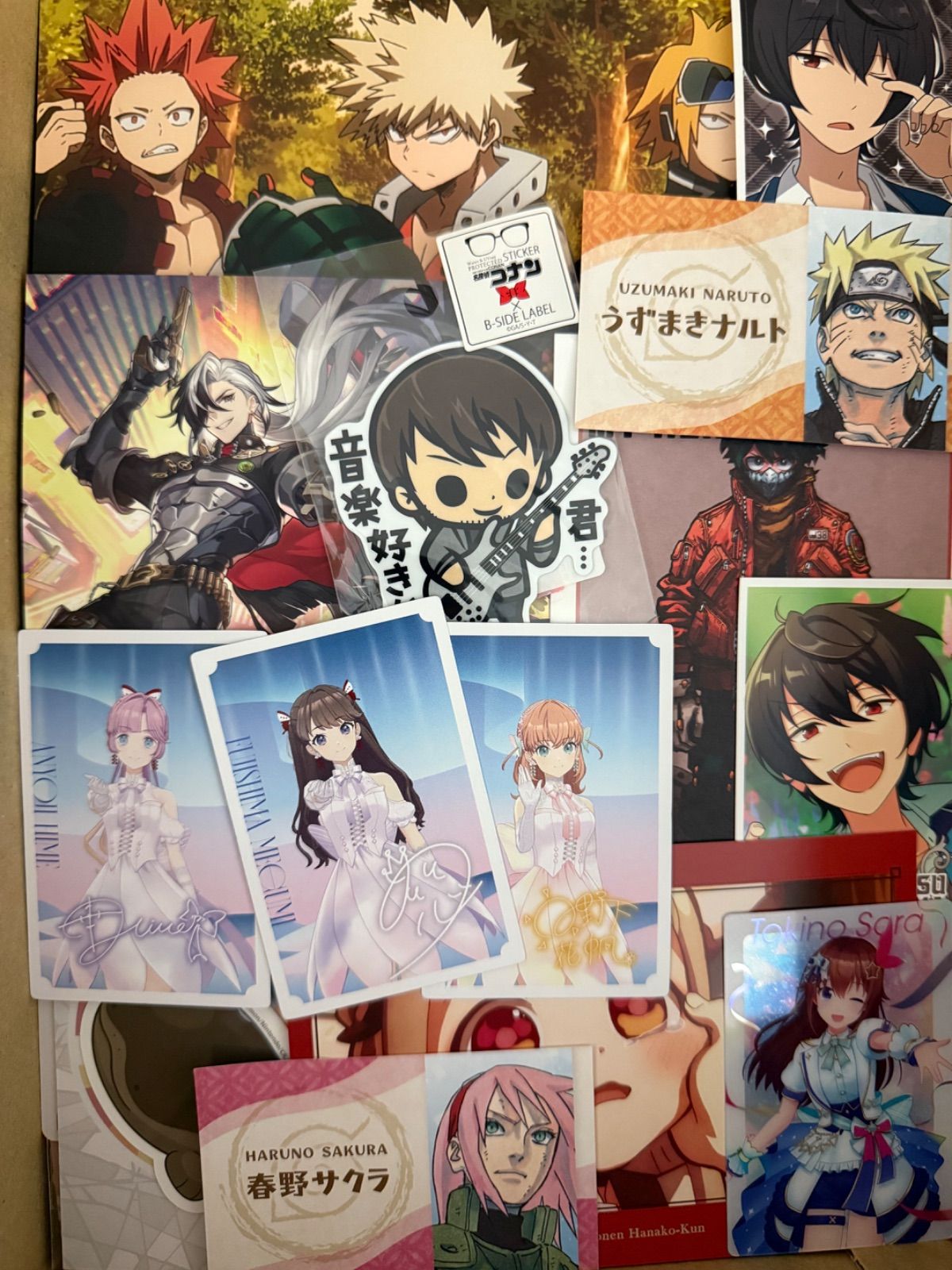 紙類　アニメ　ゲーム　まとめ売り　大量　コースター　ポストカード　カード 紙類 アニメ ゲーム まとめ売り 大量 コースター ポストカード