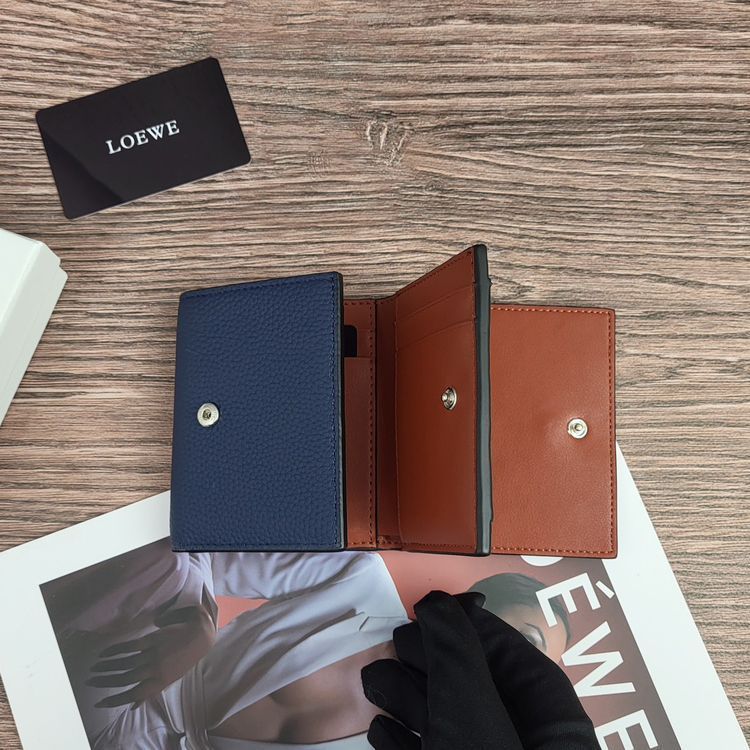 新品未使用】ロエベ（Loewe）三つ折り財布 牛革 ネイビー ブラウン