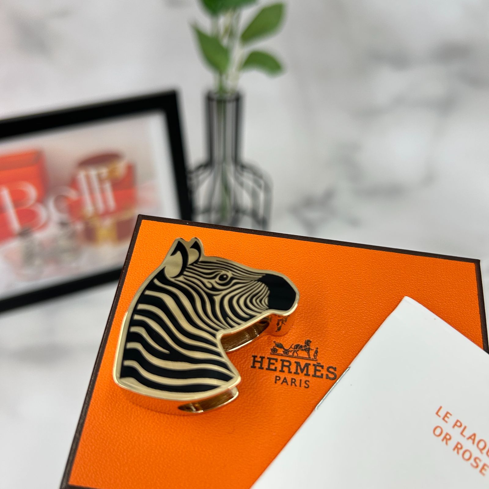 【未使用品】HERMES スカーフリング　ゼブラ•シマウマ 鑑定済み【 美品 】エルメス 《 ゼブラ 》 ゴールド ブラック