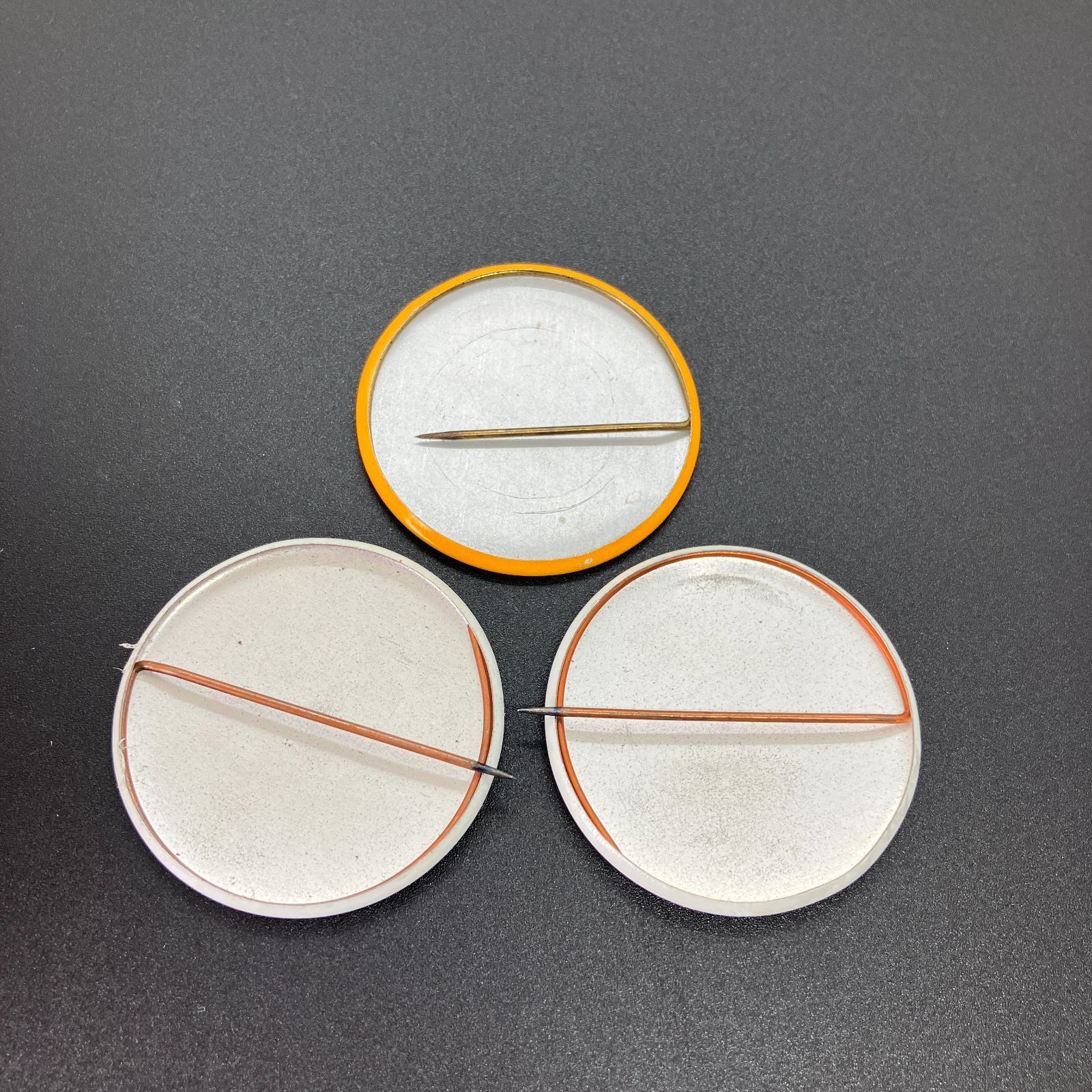 缶バッジ アメリカ 輸入 雑貨 ビンテージ 『 ドクターを規制緩和せよ