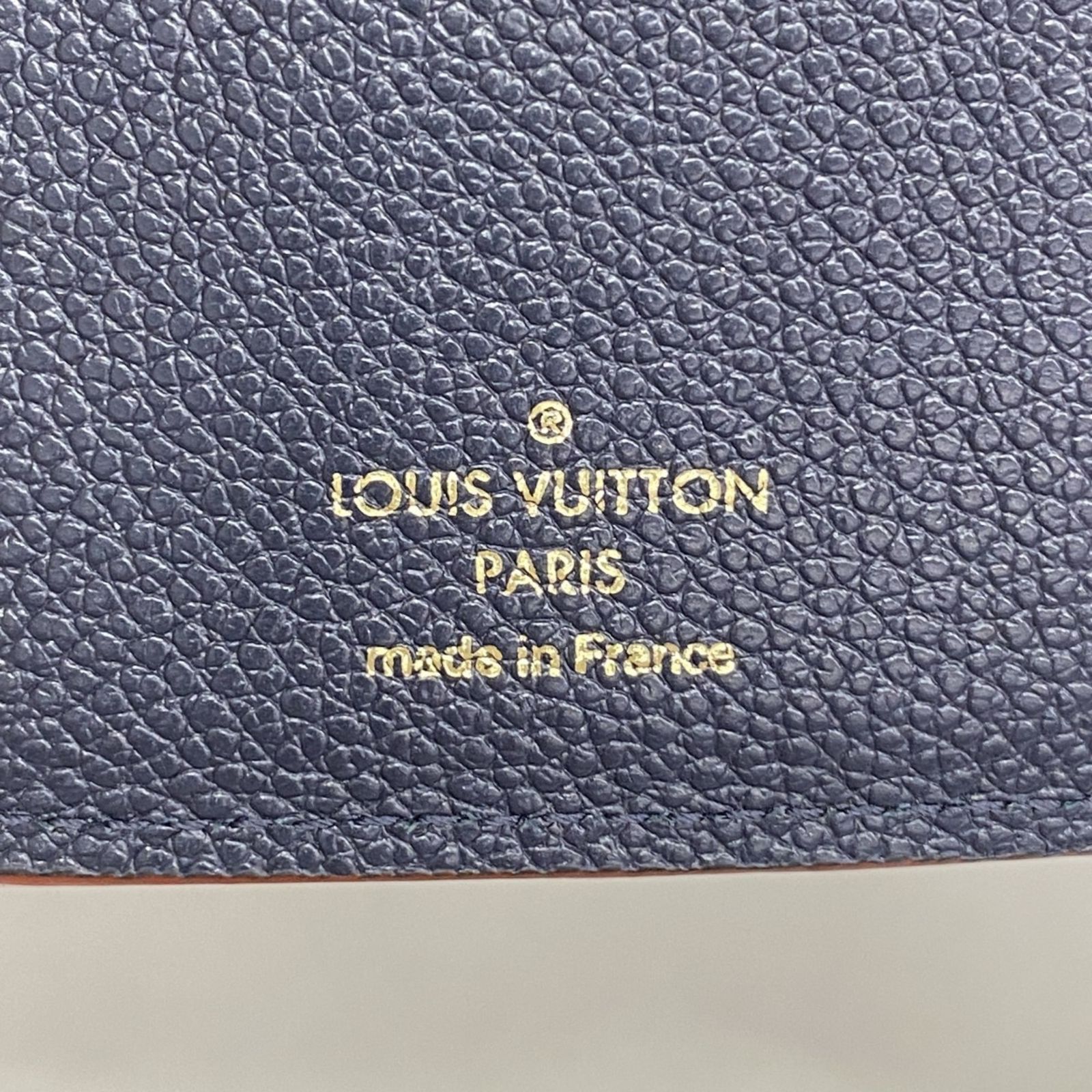 Vuitton ルイ