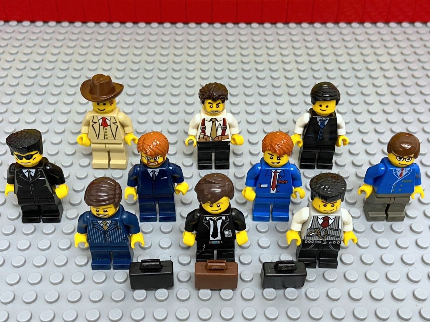 ☆住人☆ レゴ ミニフィグ 大量50体 子供 作業員 レーサー など LEGO 人形 シティ クリエイター ☆住民☆ レゴ ミニフィグ 大量50体 女の子 作業員 ダイバー など