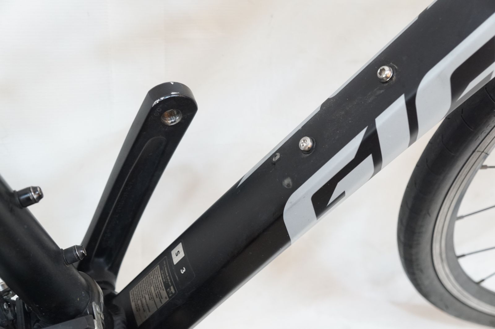 100%満足保証品質よく！ GIANT ジャイアント ESCAPE RX3 2021年モデル クロスバイク バイチャリ浦和ベース 即発送