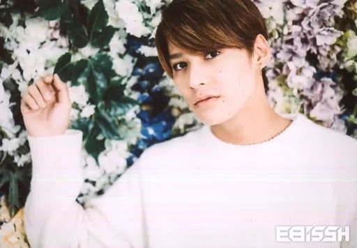 中古】生写真(男性) EBiSSH/TETTA/横型・バストアップ・衣装白・右手