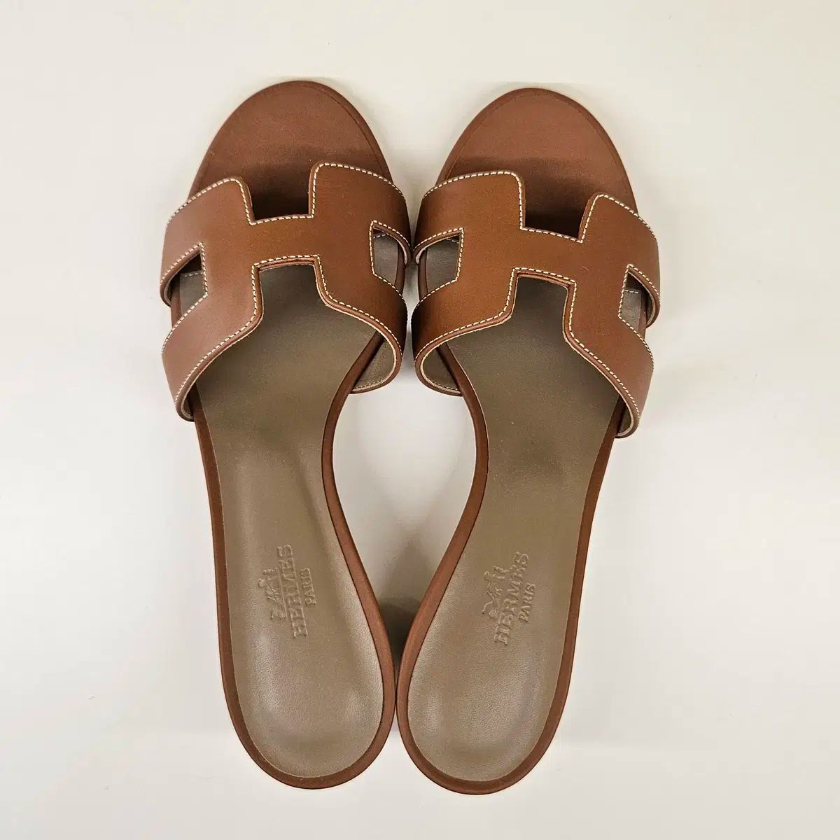 エルメス　オアジス　ゴールド　箱袋ショップカード付き　ソールカバー付き 37 カード ケース ジップ付き womens. 8400 | COLE_HAAN
