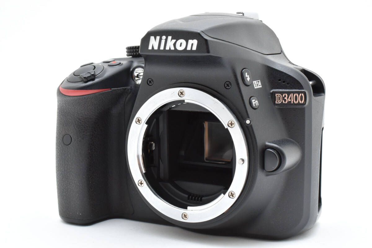 ■ 美品 ■ ニコン　Nikon D5600 ボディ ≪S数6356回≫ □ 美品 □ ニコン Nikon D5600 ボディ ≪S数6356回≫ ニコン D5600