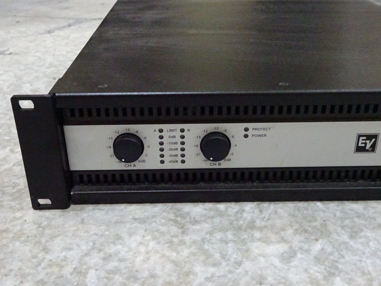 Electro-Voice Q66 パワーアンプ EV プロフェッショナルアンプ EV