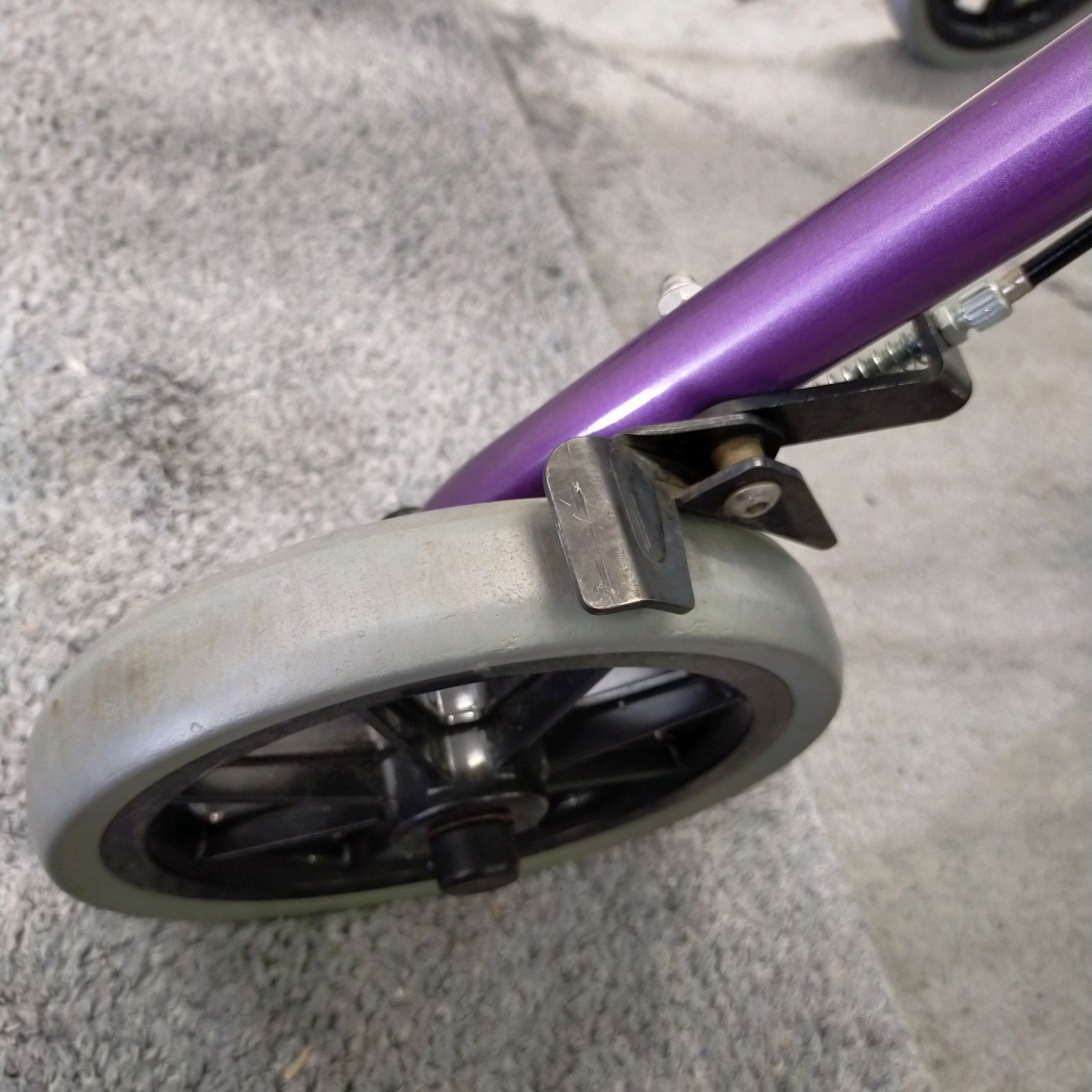 竹虎/タケトラ/歩行器/介護用品/HappyⅡ/シルバーカー/リハビリ/車いす 歩行器 介護 ハッピーII NB 歩行車 リハビリ 歩行補助 高齢者用