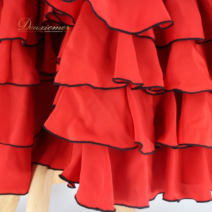 職人の フラメンコ 衣装 ファルダ スカート 赤 黒 ボランテ フリル ダンス 発表会 ボリューム 無地 ブラック系 レッド系 衣装 女性用 ダンス衣装 ボリュームスカート フラメンコダンス ロングスカート 舞台 パフォーマンス ダンス発表会 おしゃれ 裾フリル