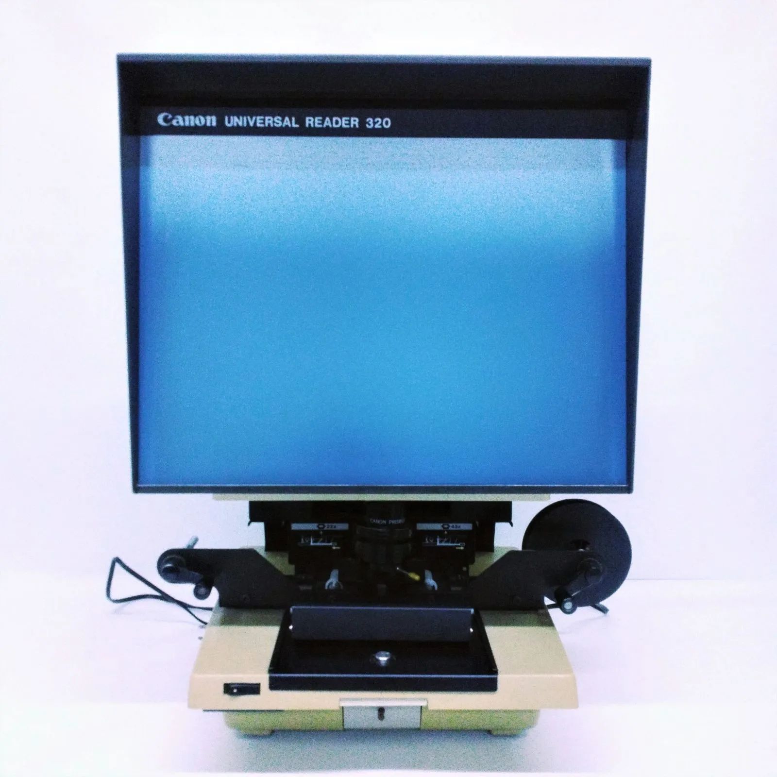 Canon UNIVERSAL READER 320