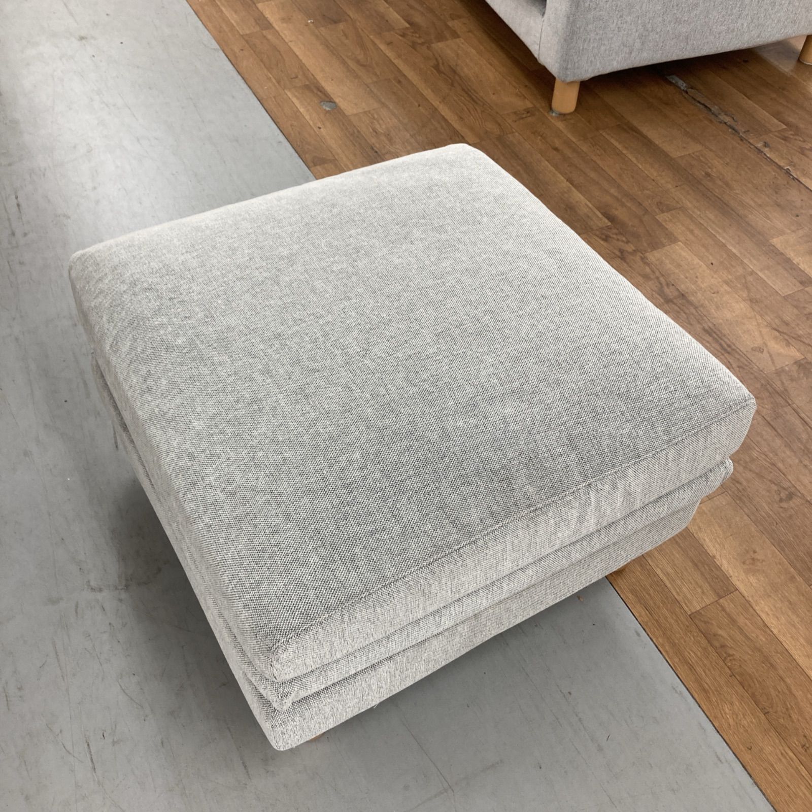 大塚家具 オットマン フリージア IDC大塚家具 フリージア ヘッドレスト付オットマン式カウチ