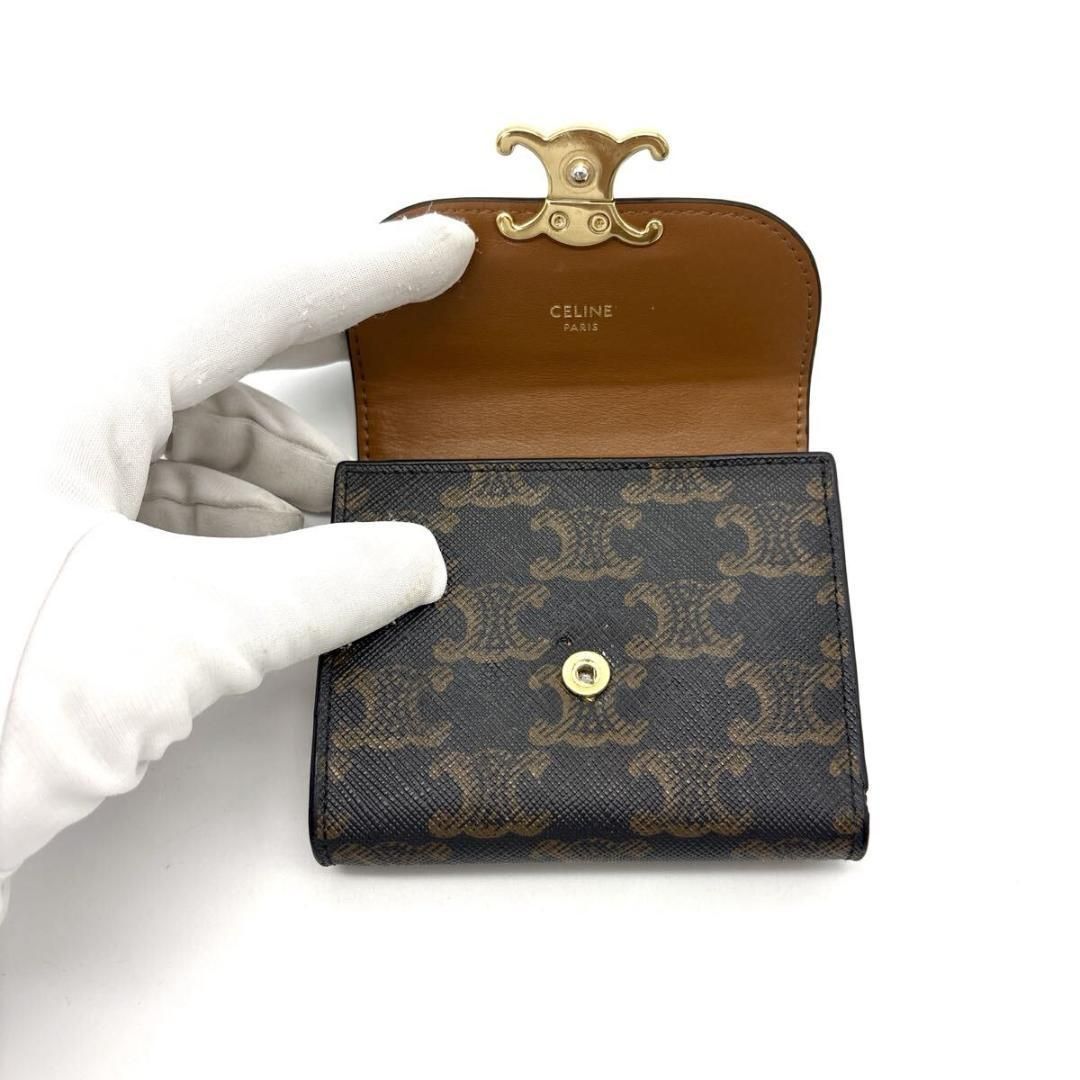 現行◆極美品◆CELINE 三つ折り財布 マカダム柄 トリオンフ ブラウン 現行◇極美品◇CELINE 三つ折り財布 マカダム柄 ブラウン 現行◇極