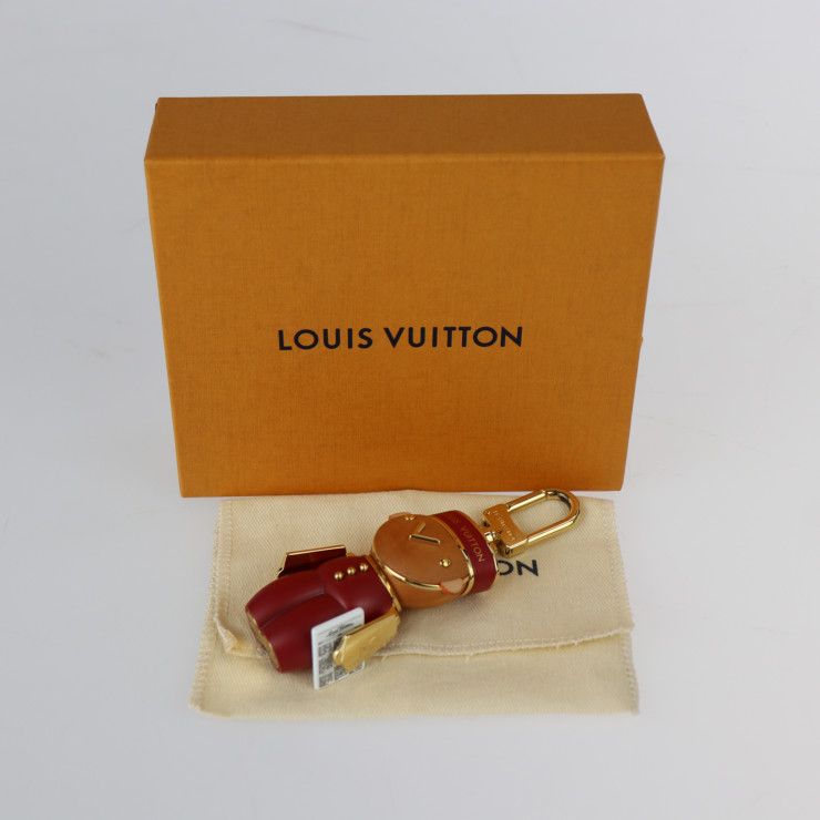 ルイヴィトンキーホルダー 楽天市場】LOUIS VUITTON ルイ ヴィトン タイガ ポルトクレ LV
