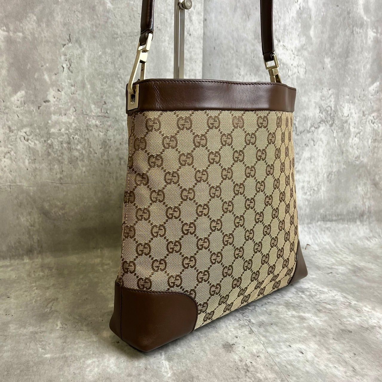 ✨良品✨ GUCCI グッチ ワンショルダーバッグ トートバッグ GG柄  