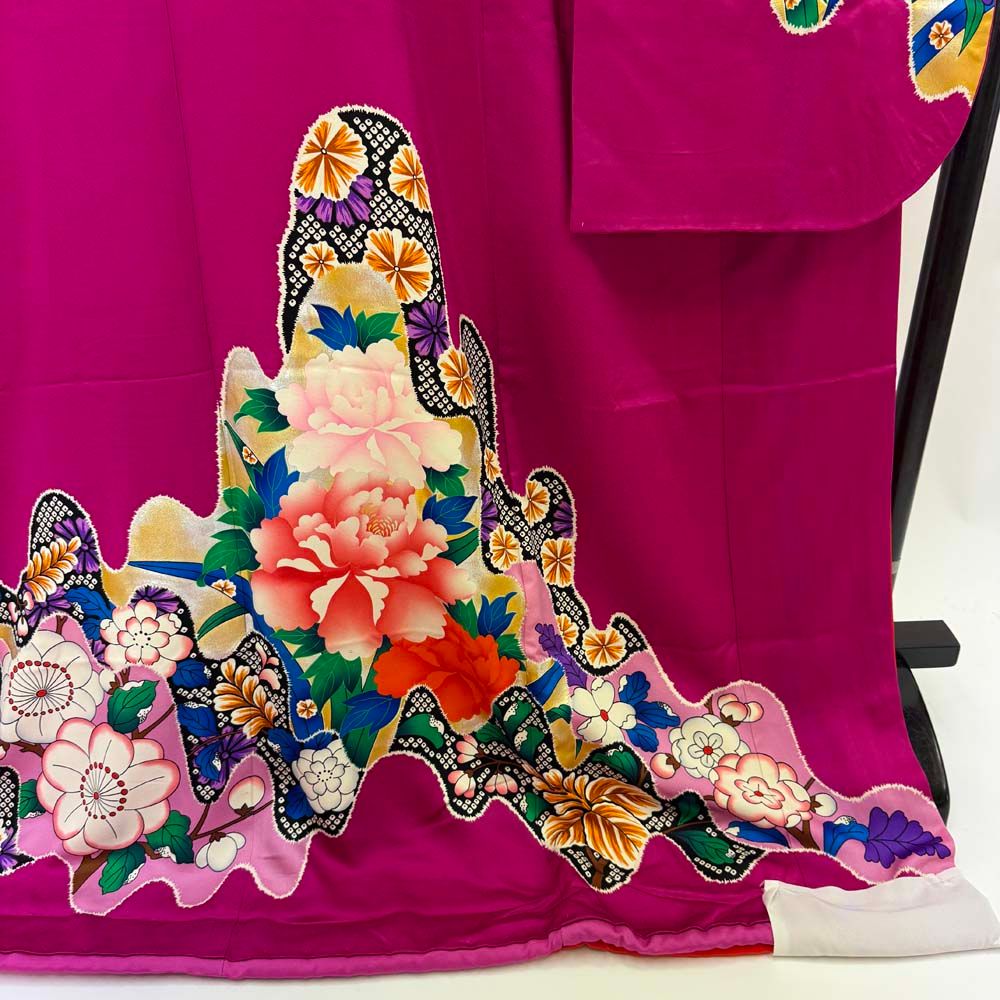 振袖 黄色と紫の花柄の花嫁振袖 振袖 黄色と紫の花柄の花嫁振袖 紫地に黄色の花の振袖／標準