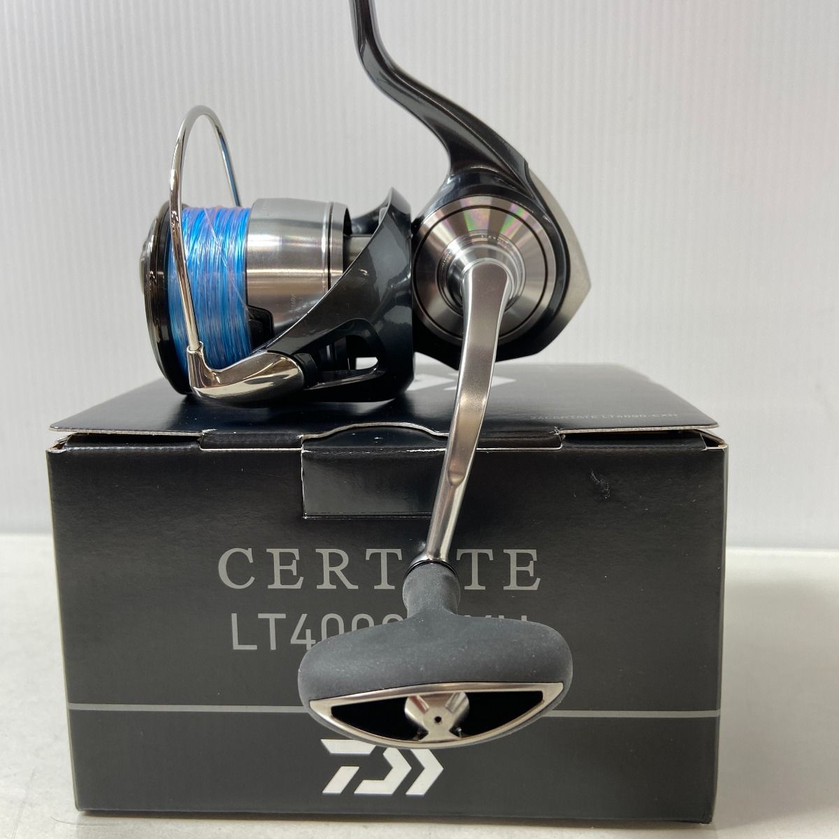 ΨΨDAIWA ダイワ スピニングリール 24セルテート LT4000-CXH 箱付 306655 - メルカリ