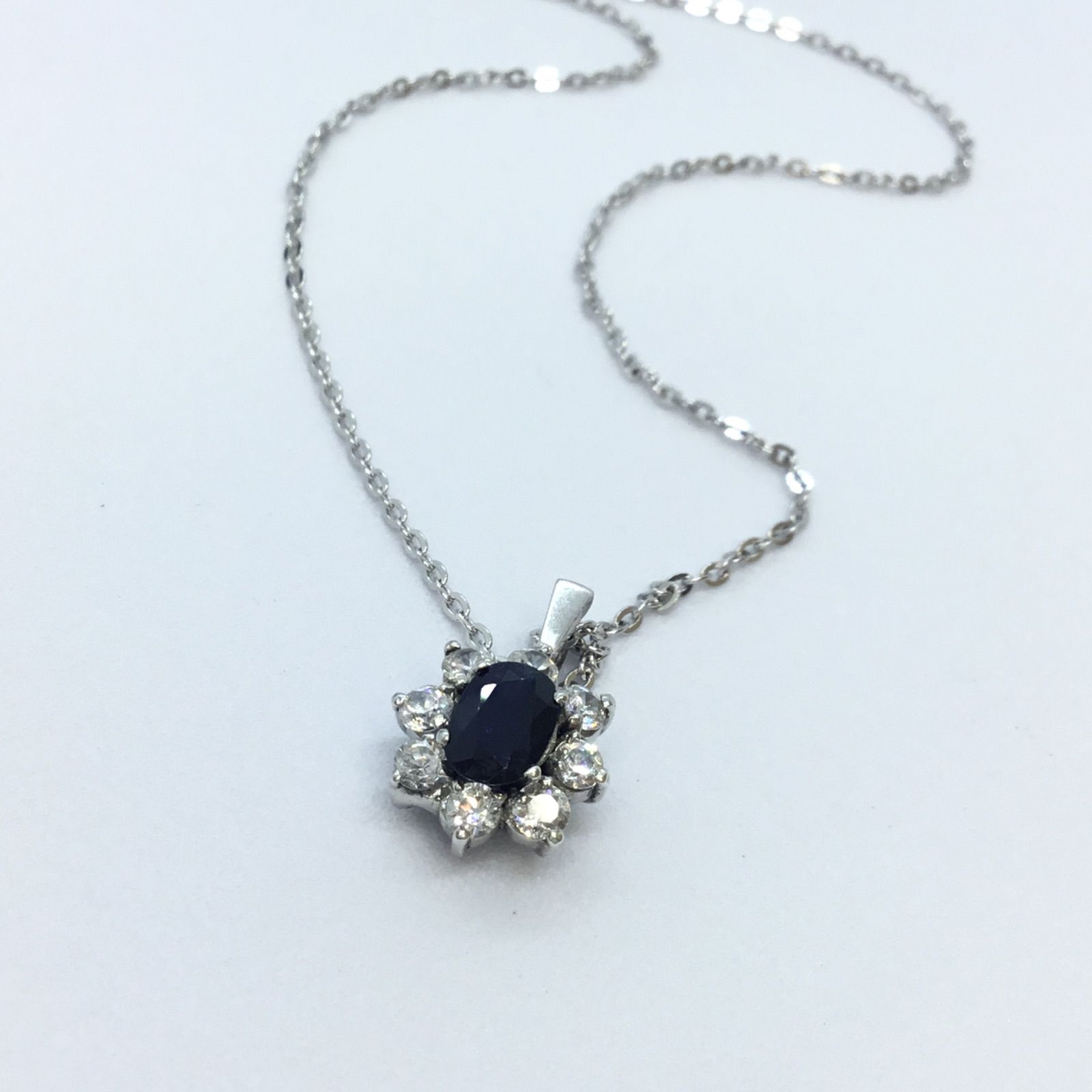 ◇美品༶✱༶〜 サファイア ペンダントトップ シルバーネックレス ／ 青 