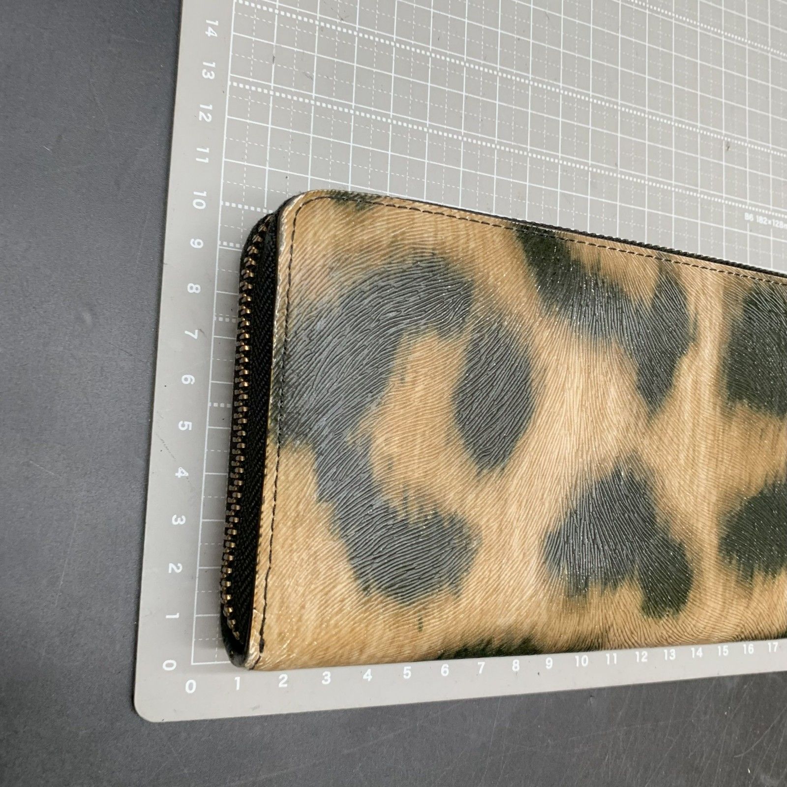 Vivienne Westwood 長財布 ラウンドファスナー レオパード柄 楽天市場】2012秋冬新作 Vivienne Westwood ヴィヴィアン