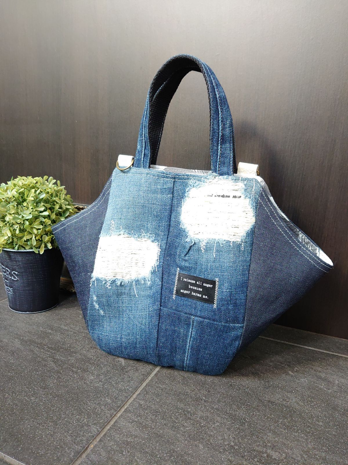 No.179【DENIM✖️DOT❤️】2wayデニムリメイクトートバッグ